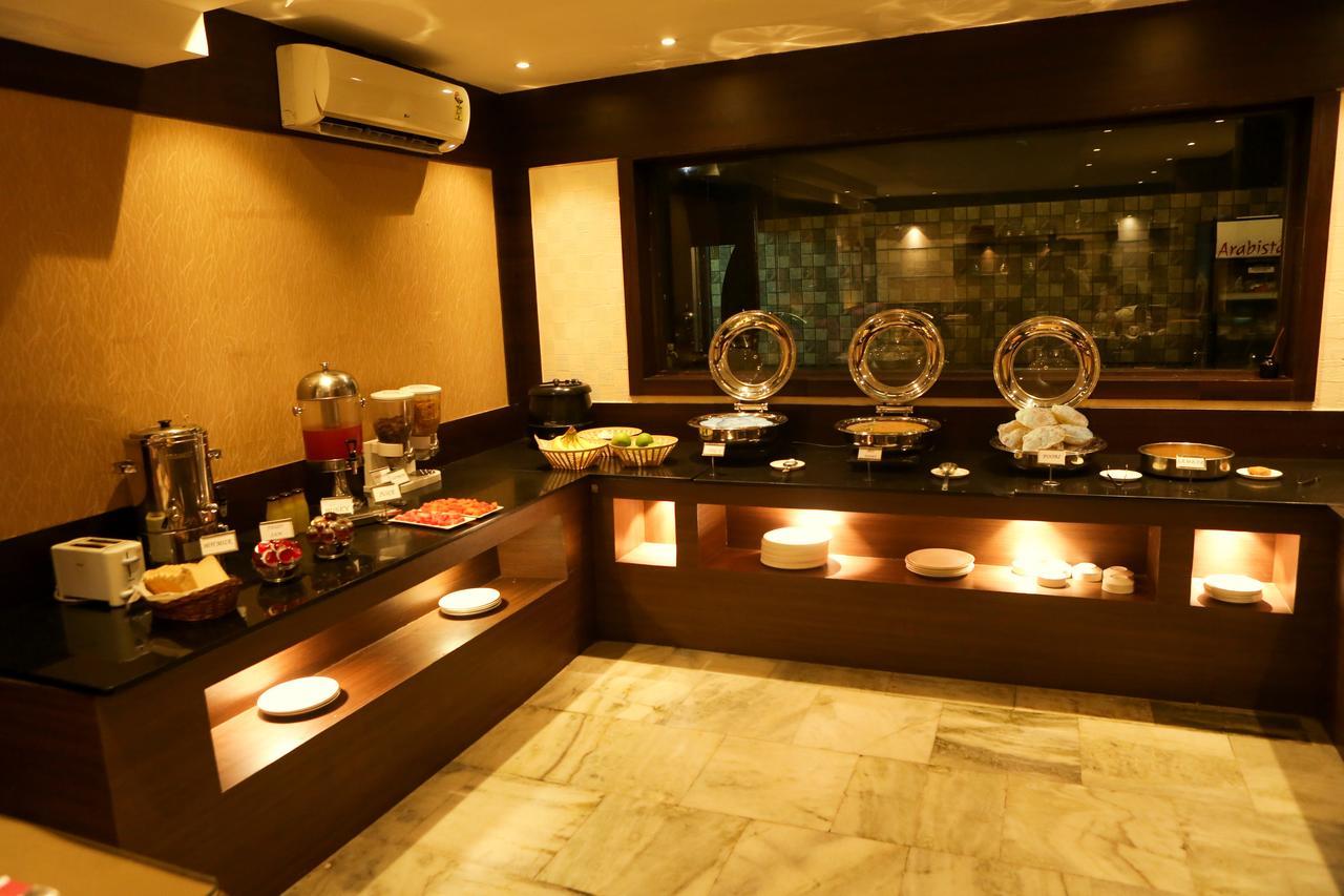 Hotel Mars Classic Chennai Esterno foto